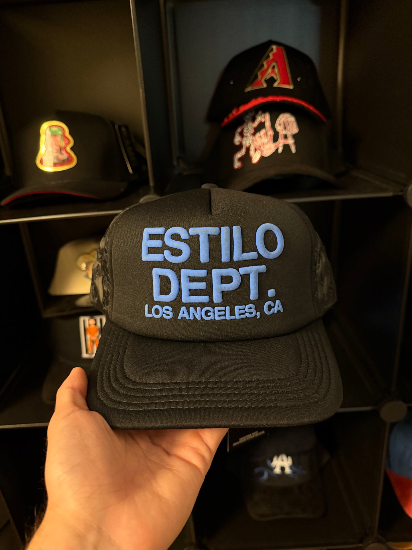 Selecto Estilo Dept Black and Blue