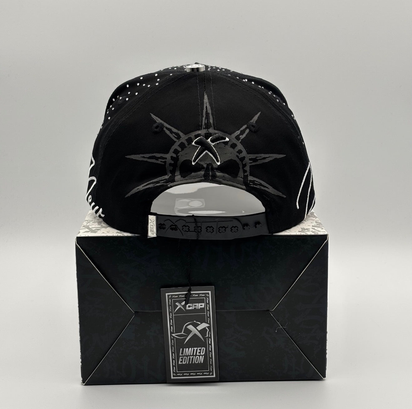 X Cap NY Metals White